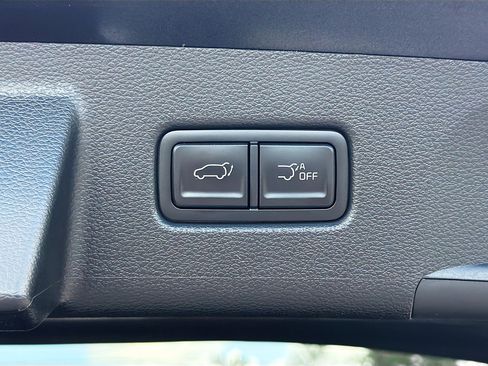 Used 2025 Kia Telluride SX w/ SX Captain's Chair Package FWD image 14