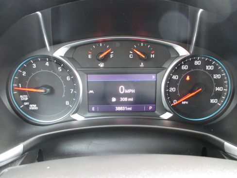 Used 2023 Chevrolet Equinox Premier image 28