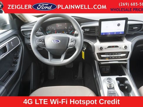 Used 2023 Ford Explorer 4WD image 14