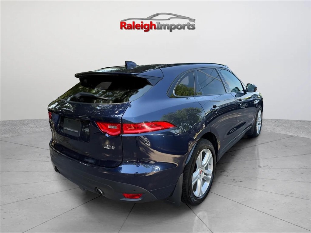 Used 2018 Jaguar F-PACE R-Sport AWD/4WD image 5