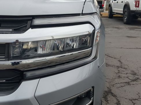 Used 2024 Ford Expedition Max Limited image 12