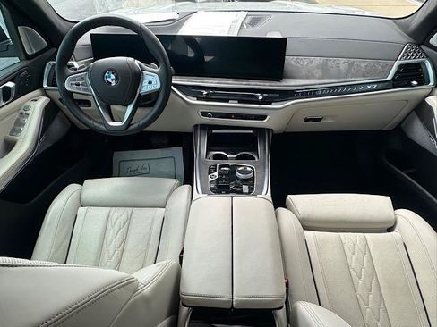 Used 2026 BMW X7 xDrive40i w/ Executive Package AWD/4WD image 21