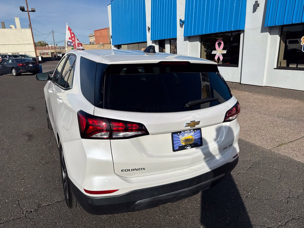 Used 2022 Chevrolet Equinox LT AWD/4WD image 14