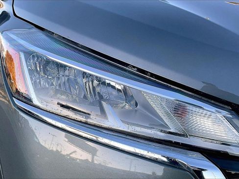 Used 2025 Nissan Kicks Play S image 27