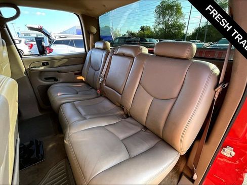Used 2006 Chevrolet Silverado 2500 W/T w/ Skid Plate Package AWD/4WD image 6