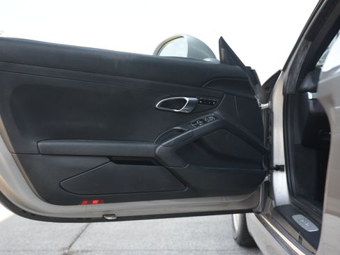 Used 2013 Porsche Boxster RWD image 13