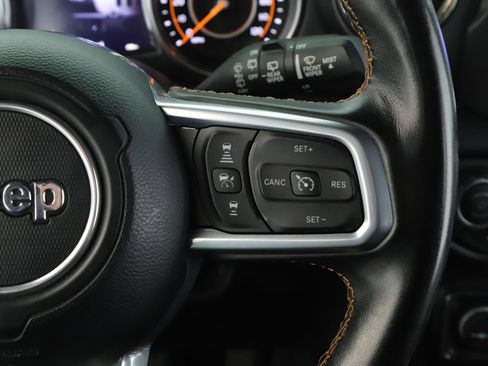 Used 2022 Jeep Wrangler Unlimited Sahara image 9