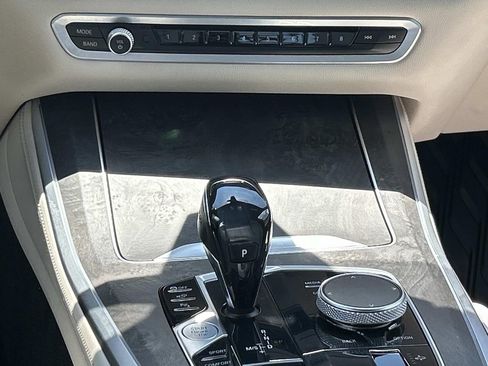 Used 2021 BMW X5 xDrive40i w/ M Sport Package AWD/4WD image 29