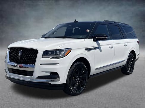 Used 2022 Lincoln Navigator L Black Label AWD/4WD image 29