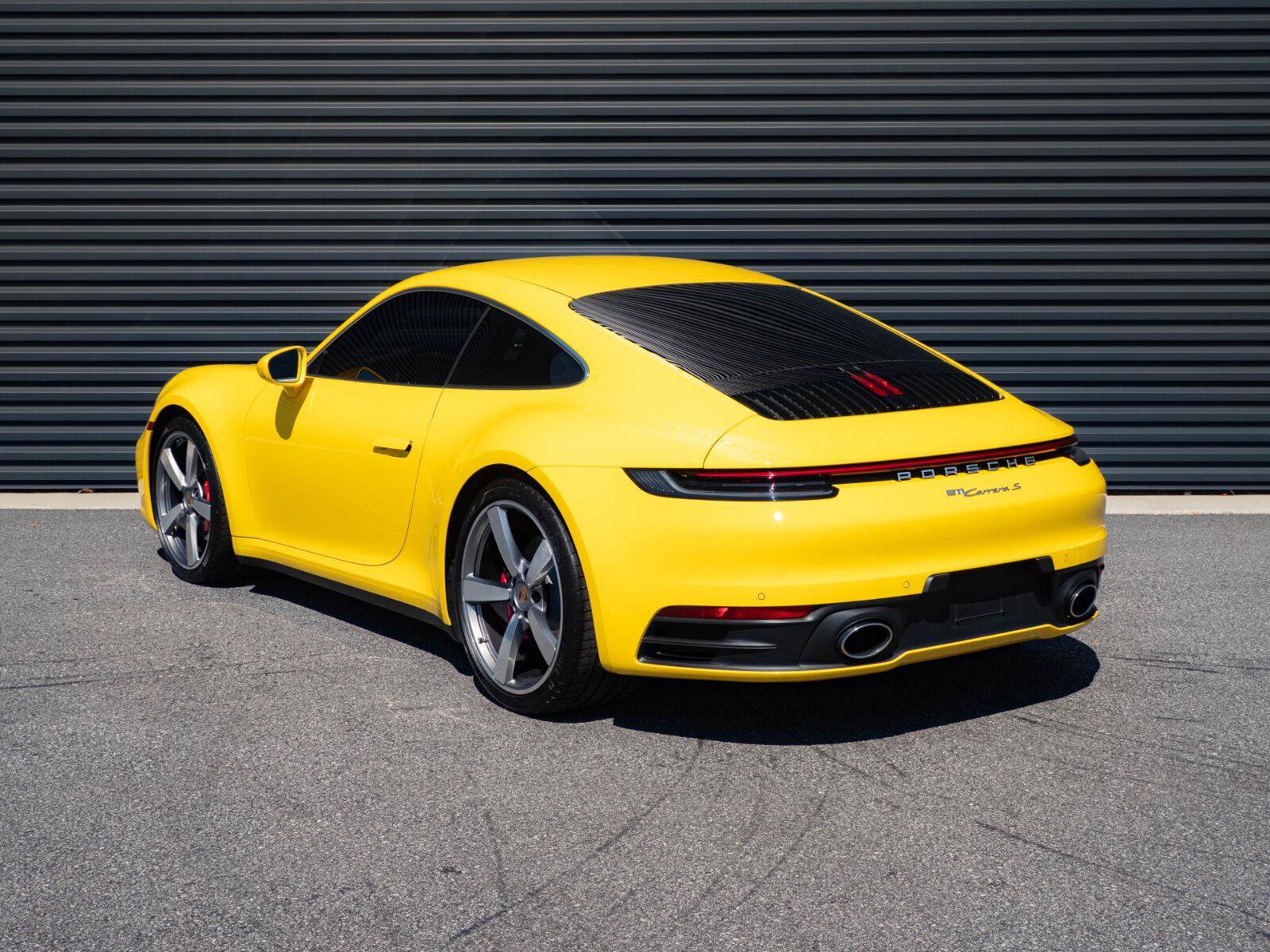 Used 2024 Porsche 911 Carrera S RWD image 3
