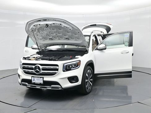 Used 2022 Mercedes-Benz GLB 250 image 23