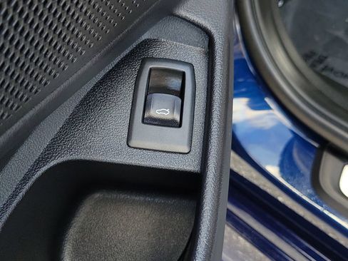 Used 2024 BMW 330i 330i w/ M Sport Package image 18