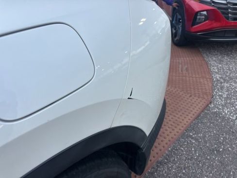 Used 2017 Honda CR-V LX image 12