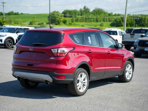 Used 2017 Ford Escape SE AWD/4WD image 5