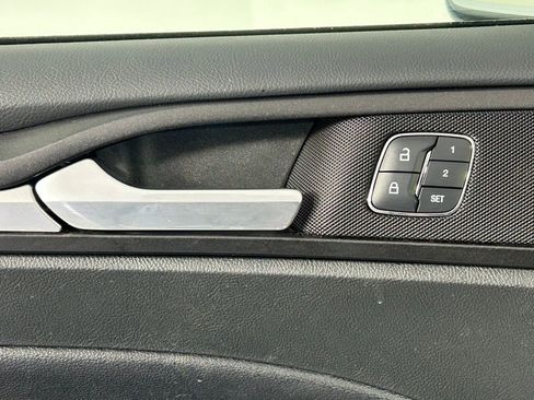 Used 2017 Ford Fusion Titanium image 33