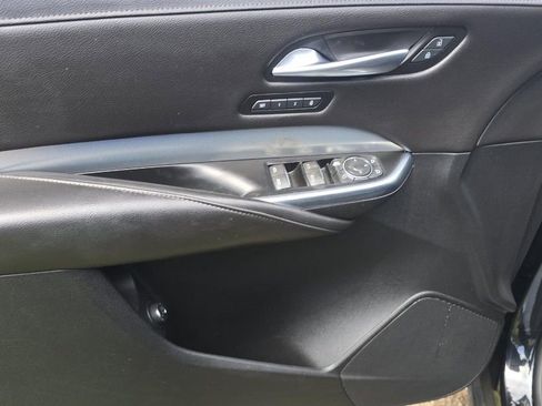 Used 2021 Cadillac XT4 Premium Luxury image 8