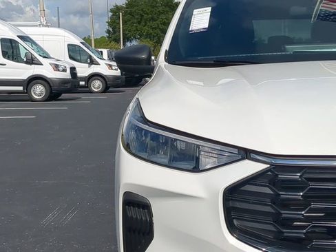 Used 2025 Ford Escape ST-Line w/ Equipment Group 301A image 10