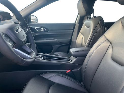 New 2026 Jeep Compass Limited image 19