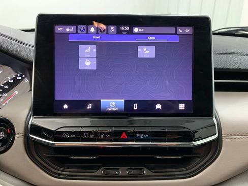 Used 2022 Jeep Compass Limited AWD/4WD image 28