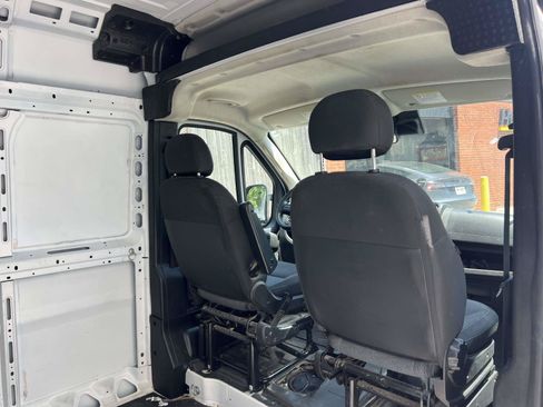Used 2023 RAM ProMaster 2500 FWD image 12