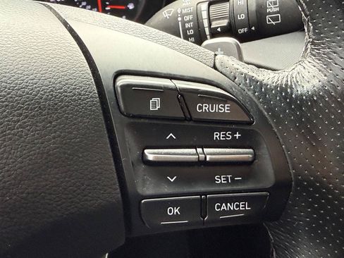 Used 2020 Hyundai Veloster Turbo FWD image 23