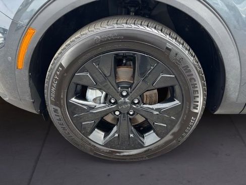 Certified 2025 Kia Sportage X-Line Prestige AWD/4WD image 9