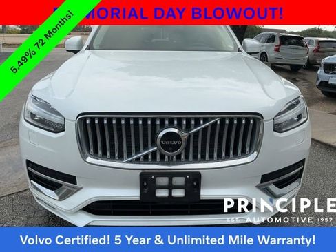 Certified 2024 Volvo XC90 B5 Plus AWD/4WD image 3