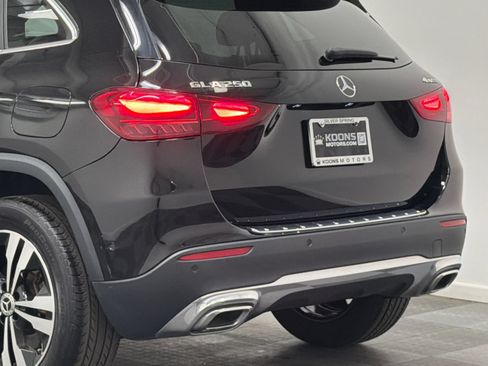 Used 2025 Mercedes-Benz GLA 250 4MATIC image 7