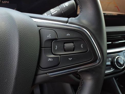 Used 2024 Buick Envista Sport Touring w/ Convenience I Package FWD image 34