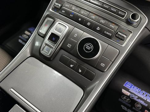 Certified 2023 Hyundai Santa Fe SEL FWD image 22