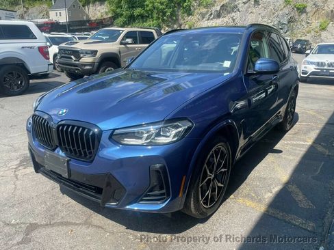 Used 2023 BMW X3 xDrive30i AWD/4WD image 4