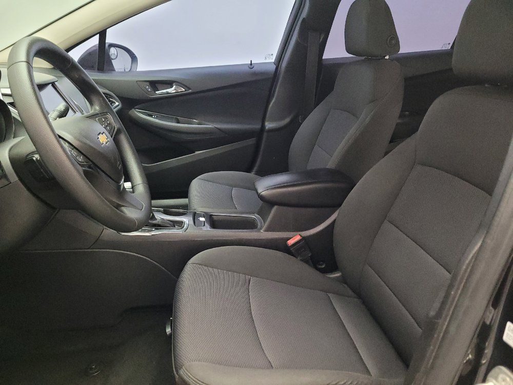 Used 2017 Chevrolet Cruze LT FWD image 17