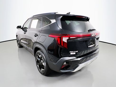 Used 2024 Kia Seltos EX image 8
