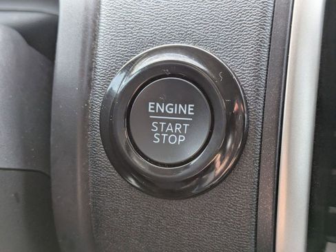 Used 2025 Ford Expedition Max Active AWD/4WD image 27
