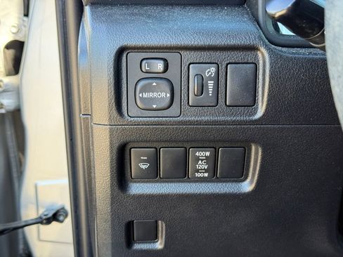 Used 2016 Toyota 4Runner SR5 Premium AWD/4WD image 18