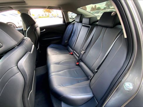 Certified 2025 Acura TLX w/ Technology Package image 18