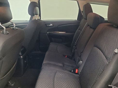 Used 2018 Dodge Journey SXT w/ Blacktop Package FWD image 18