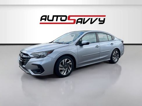 Used 2025 Subaru Legacy Limited AWD/4WD image 3