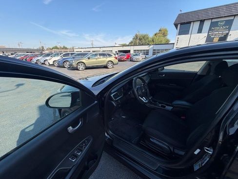 Used 2019 Kia Optima LX FWD image 21