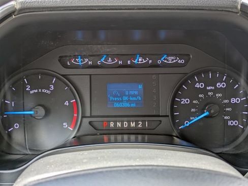 Used 2017 Ford F550 2WD Regular Cab Super Duty image 19