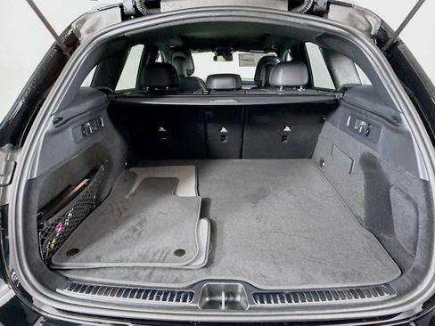 Used 2026 Mercedes-Benz GLC 300 4MATIC image 28
