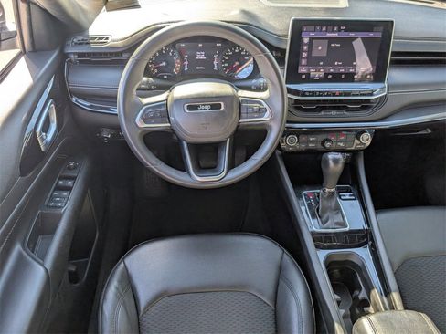 Used 2022 Jeep Compass Altitude image 13