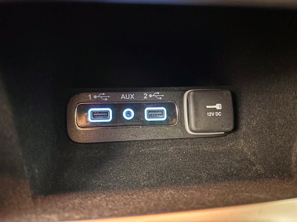 Used 2021 Jeep Grand Cherokee Laredo X RWD image 28