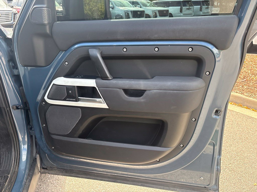 Used 2020 Land Rover Defender 110 SE AWD/4WD image 27