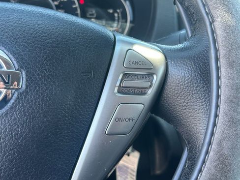 Used 2018 Nissan Versa Note SV FWD image 18