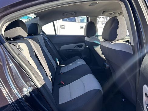 Used 2016 Chevrolet Cruze LS FWD image 40