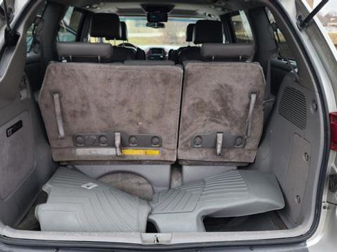 Used 2005 Toyota Sienna XLE Limited image 25