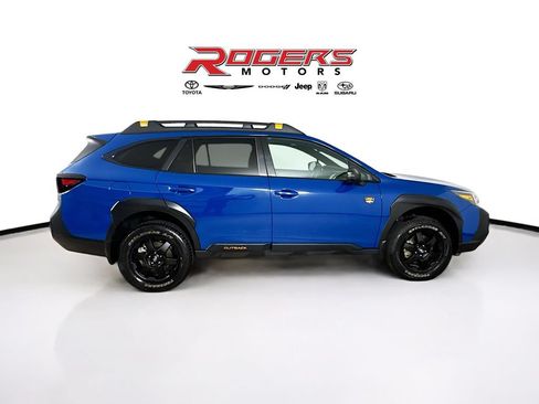 Certified 2025 Subaru Outback Wilderness AWD/4WD image 9