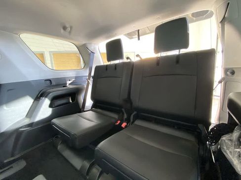 Certified 2024 Toyota 4Runner SR5 Premium w/ Moonroof Package AWD/4WD image 27