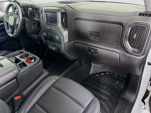 Used 2025 Chevrolet Silverado 1500 W/T w/ Trailering Package AWD/4WD image 28